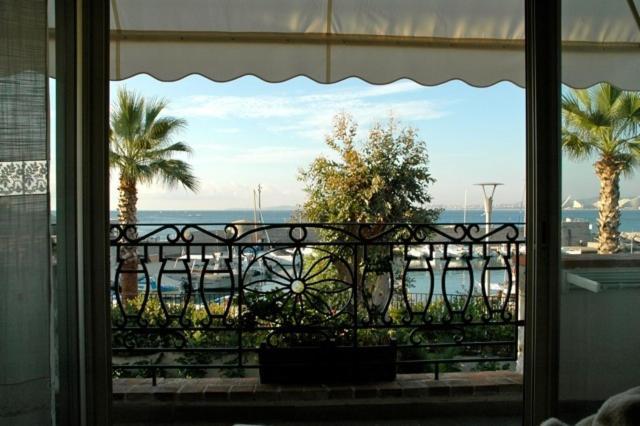 B&B La Locandiera Кан сюр Мер Екстериор снимка