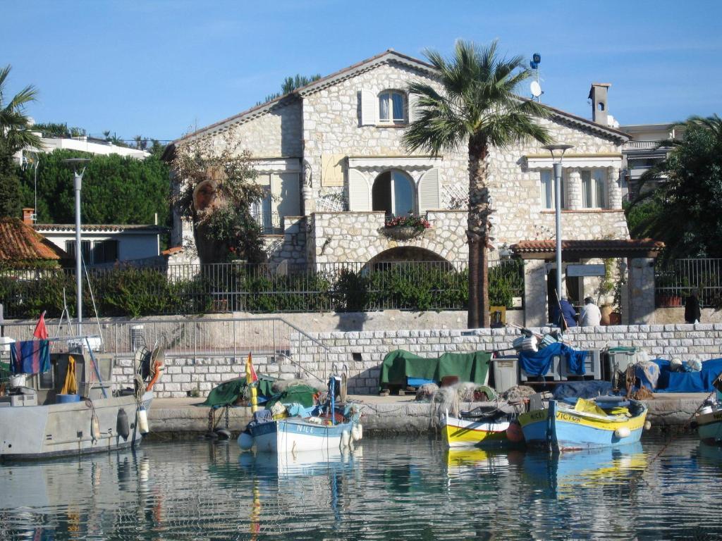 B&B La Locandiera Кан сюр Мер Екстериор снимка